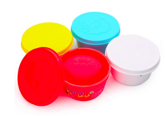 [F464901] PÂTE À MODELER GIOTTO BE-BÈ TESTÉ DERMATOLOGIQUEMENT COLORIS ASSORTIS ROUGE JAUNE CYAN BLANC 4 POTS 100G